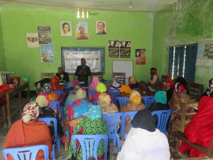 Trainer speaking in a conference