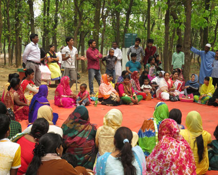 Annual-gathering-with-mushroom-cultivators